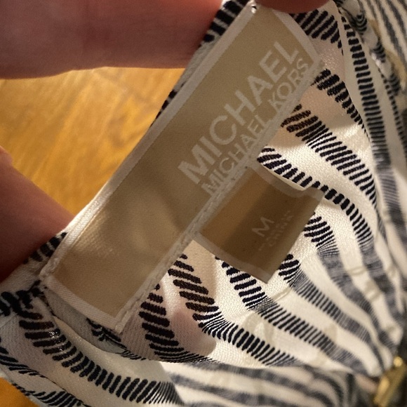 Michael Kors size medium, Women’s blouse top MK - Picture 4 of 4
